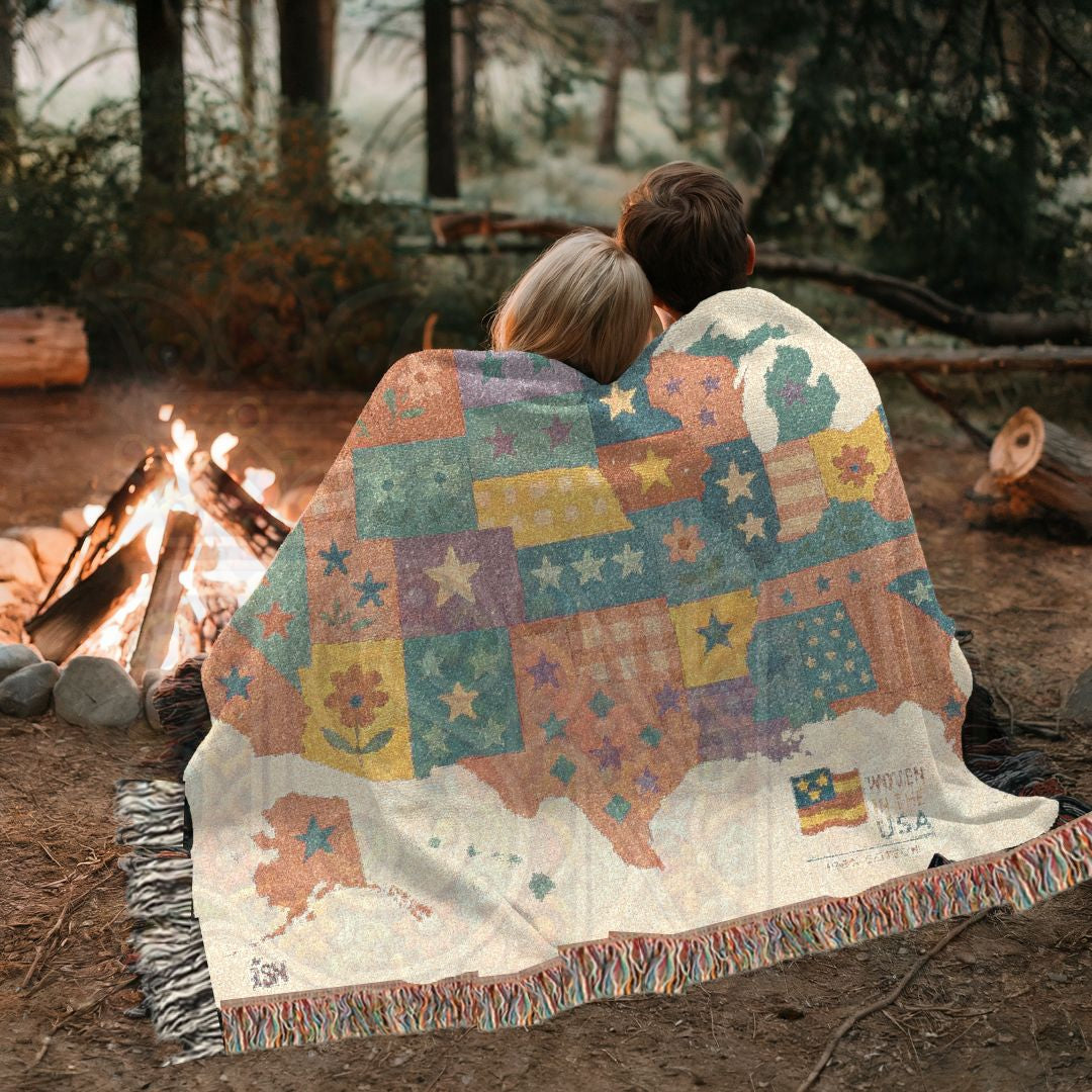 Patchwork USA Map Woven Blanket – Cozy Americana Quilt Throw with Folk Art Stars & Flowers